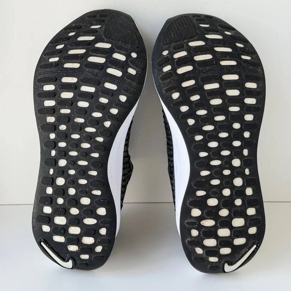 Nike ReactX Infinity Run 4 Oreo Mens 10.5 Knit Cushion Road Running Shoes Gym